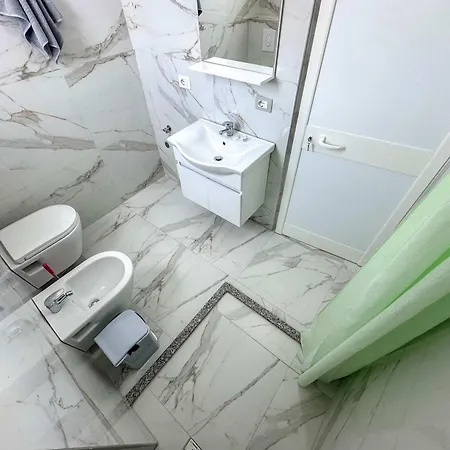 Costa Mali Apartamento Golem (Tirana)